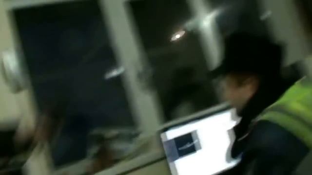 ГАИцы по беспределу отжимают авто 1я часть смотреть онлайн