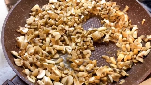 Куриные окорочка фаршированными грибами и сыром!? смотреть онлайн