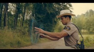 «Периферийные устройства» | Коп обнаружил невидимую Ауди в лесу