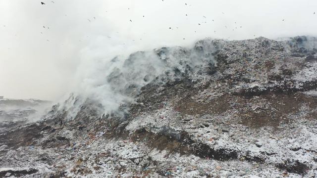 Муниципальный полигон превращает Бишкек в самый токсичный город страны смотреть онлайн