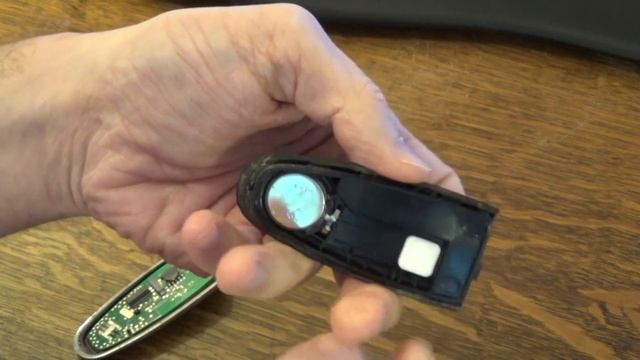 How to Replace a Key Fob Battery (Ford) + Hidden Key смотреть онлайн