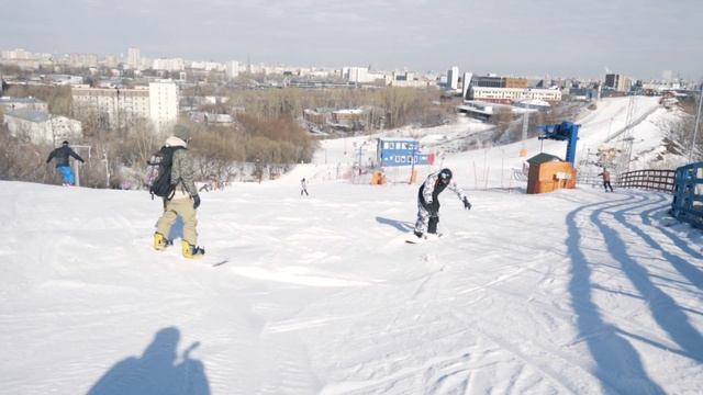 Первый день на сноуборде! Как научиться ездить? SNOWBOARD PARK " KANT" смотреть онлайн