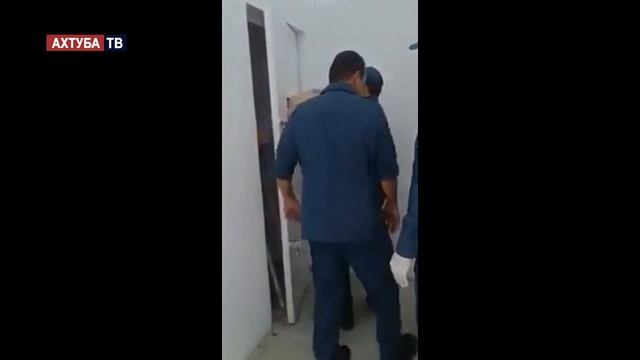 ВОР ЗАСТРЯЛ В ДВЕРИ ТЮРЕМНОЙ КАМЕРЫ смотреть онлайн