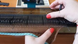 #Шапка пятиклинка на вязальной машине СЕВЕРЯНКА