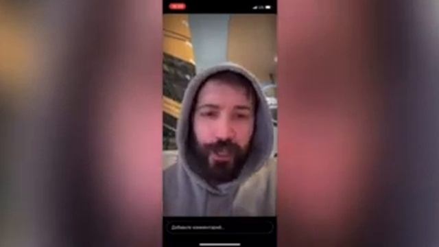 Тренер Локо-2012 бьёт ребёнка в спину ногой во время игры на скамейке запасных. смотреть онлайн