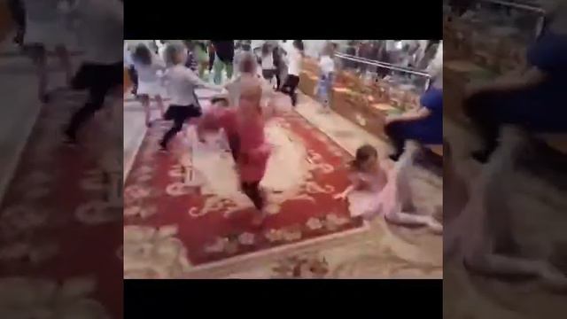 День Рождения Крис в садике 6 лет. 2017 смотреть онлайн