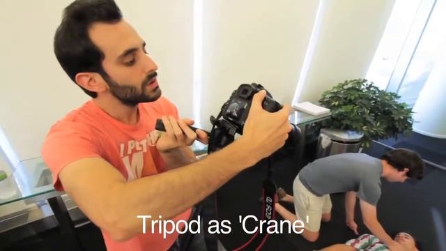 Три счастливые ноги! Трюки со штативом! смотреть онлайн