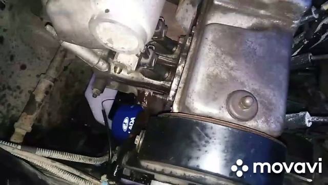 Датчик давления масла ВАЗ течёт. Весь двигатель в масле смотреть онлайн