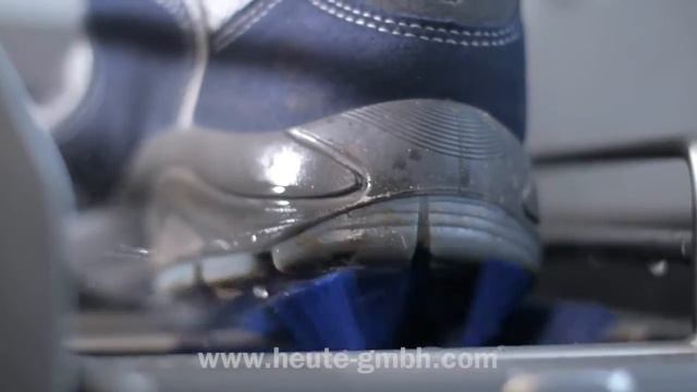 Аппарат для мойки и дезинфекции подошв обуви Neptun SC1 смотреть онлайн