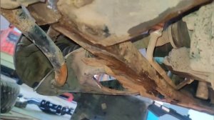 Замена подрамника на Logan.