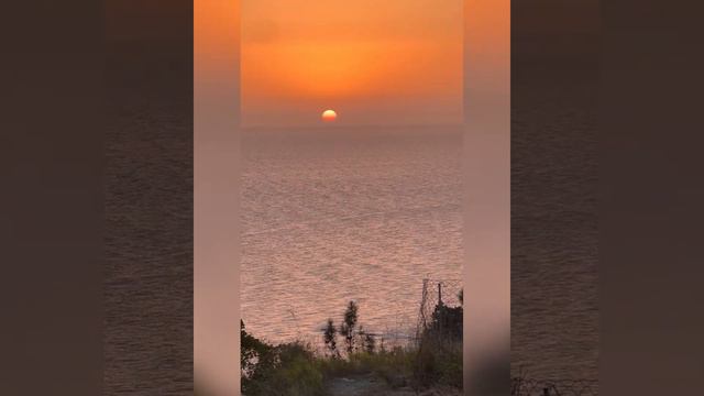Закат над морем. Всего 5,5 минут смотреть онлайн