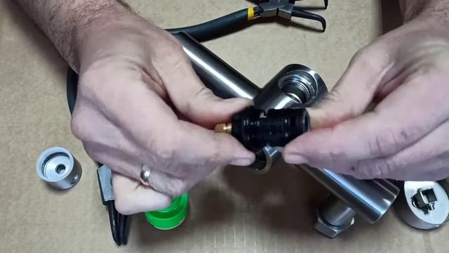 Как Разобрать и Заменить Картридж в Смесителе для Ванной из Нержавеющей Стали. ОТЛИЧИЕ от ОБЫЧНОГО! смотреть онлайн