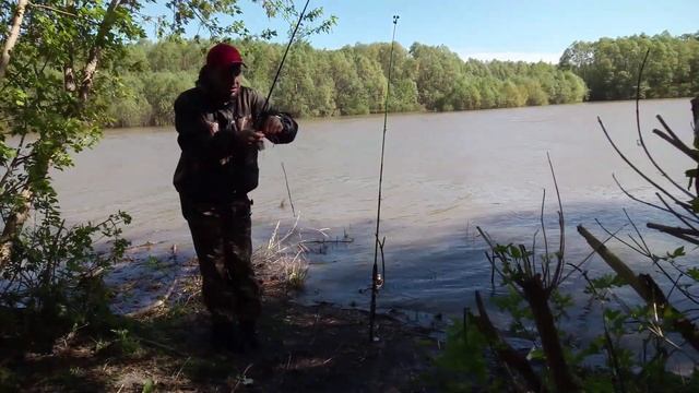 Рыбалка в Барнауле. Долгожданная рыба в мае.ЯЗЬ!!! Подлещик. смотреть онлайн