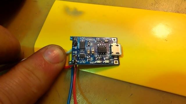 Блютуз колонка JBL недорогая. Переделал питание из за плохого аккумулятора.. смотреть онлайн