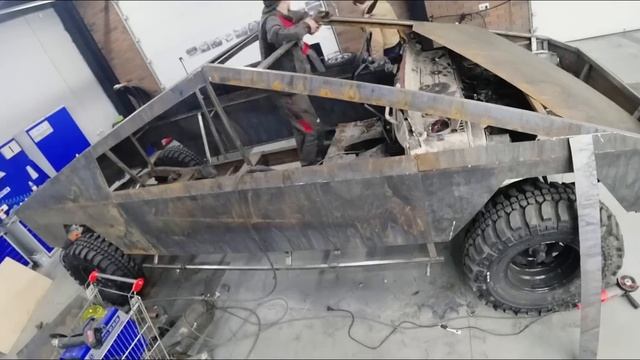 UAZ-based Tesla Cybertruck – Bodywork Done