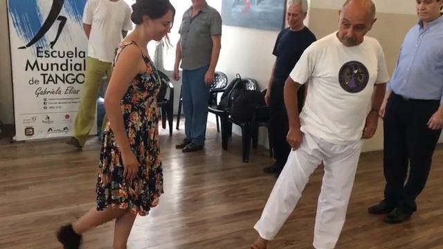Clase de Milonga lisa y traspie con el maestro Jorge Firpo (17-feb-20) смотреть онлайн