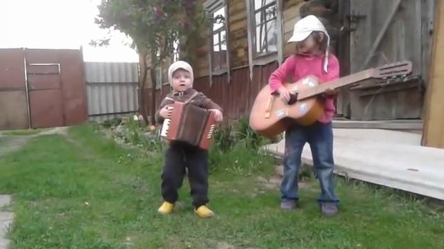 дети в деревне. гитара и гармошка смотреть онлайн