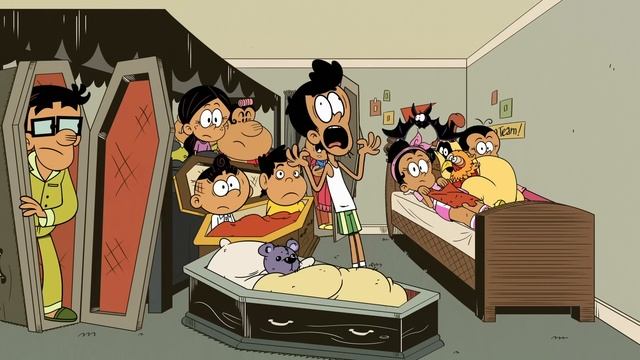 'Cursed!' The Casagrandes Move In With The Loud Family | Loud House смотреть онлайн
