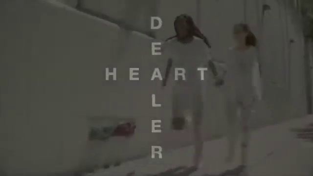 Deadly Valentine - Charlotte Gainsbourg