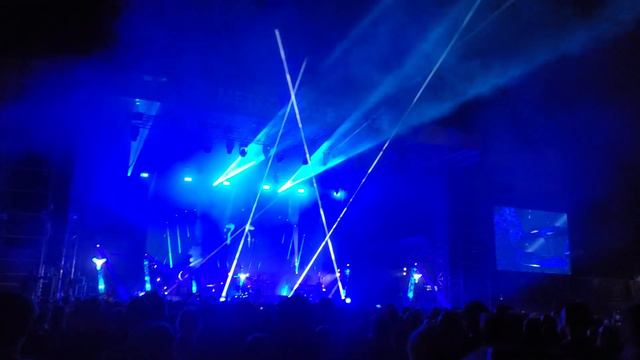 M83, Outro, Metronome Prague 2023 смотреть онлайн