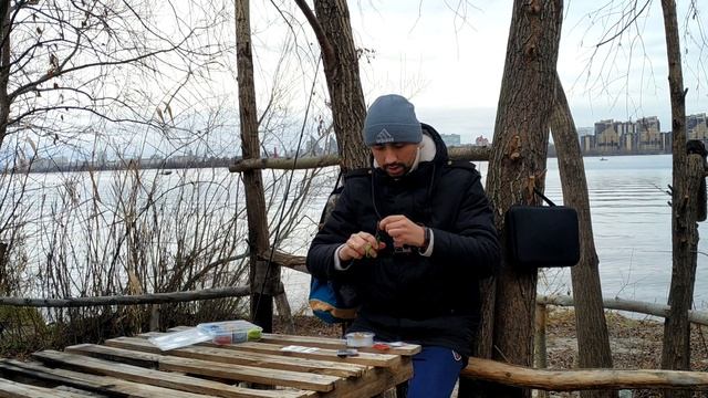 Монтаж ОТВОДНОЙ ПОВОДОК НА ТРОЙНОМ ВЕРТЛЮГЕ. Самый быстрый и простой способ. смотреть онлайн