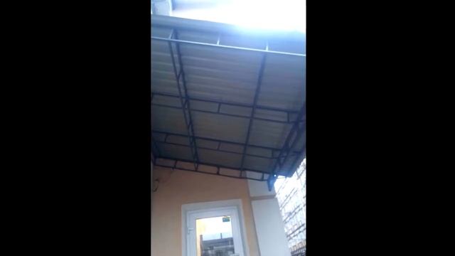 Недорогой входной навес из профнастила профлиста, металлопрофиля смотреть онлайн