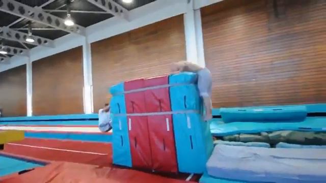 Дамьен Уолтерс, законы гравитации для него не существуют    2011 Official Showreel