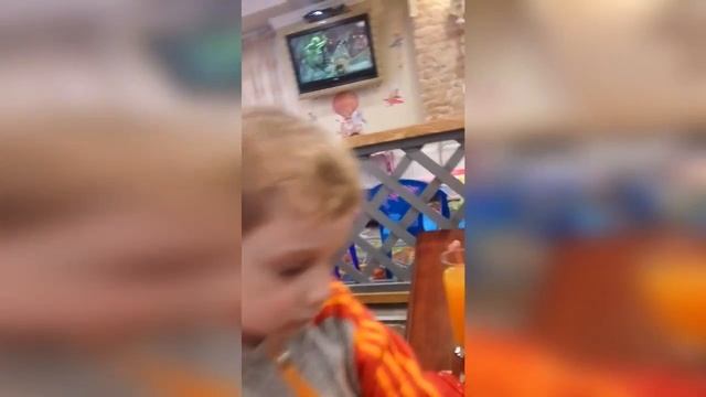 Распаковка подарка "Доска знаний"Play Smart. смотреть онлайн