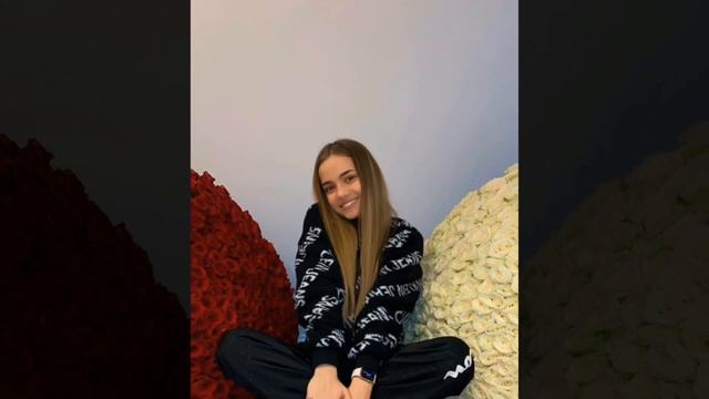 ВАЛЯ КАРНАВАЛ И ЕГОР КРИД ВМЕСТЕ! ОФИЦИАЛЬНО СТАЛИ ПАРОЙ? смотреть онлайн