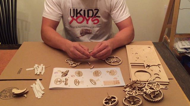 UGears Theater Mechanical Wooden model assembly video by Ukidz Toys смотреть онлайн