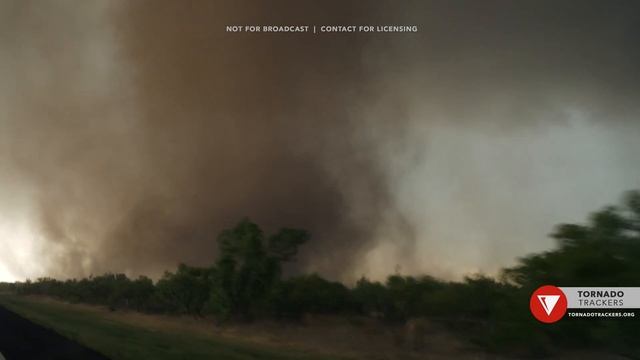 Tornado Hits Wind Farm - Crowell, TX - May 4, 2022 смотреть онлайн