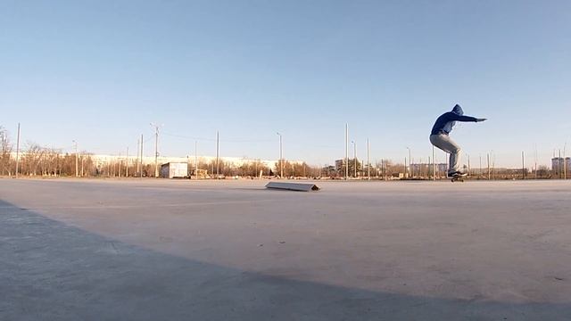 КАК СДЕЛАТЬ ОЛЛИ? ИЛИ СКЕЙТБОРДИНГ В 33 ГОДА | Учусь делать Олли c нуля #5 смотреть онлайн