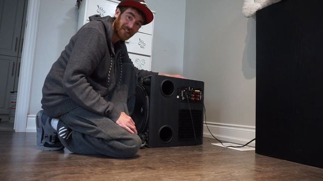 My three x 15" Cerwin Vega - Alarm Clock? смотреть онлайн