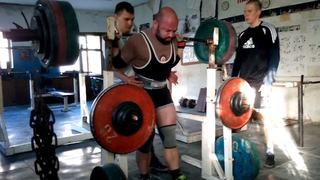 Глазырин Николай - присед с цепями 235 (с цепями 287) смотреть онлайн