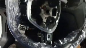 демонтаж подушки безопасности водителя на новом Tiguan