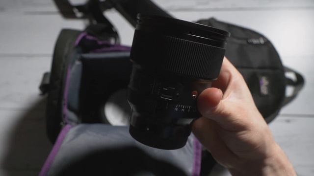 What's in my COMPACT CAMERA BAG 2022 | Sony A7IV смотреть онлайн