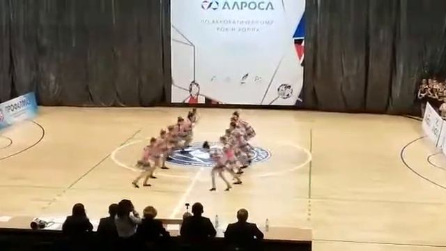 Танец рок-н-ролл "Сыщики" в городе Мирном смотреть онлайн