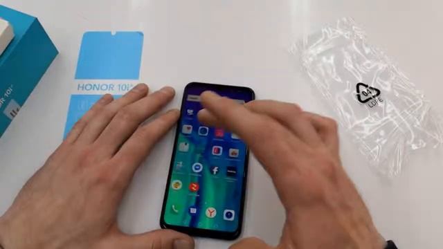 Распаковка Honor 10i смотреть онлайн