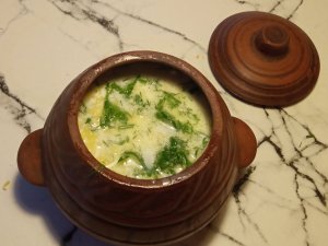Куриный супчик в глиняном горшочке