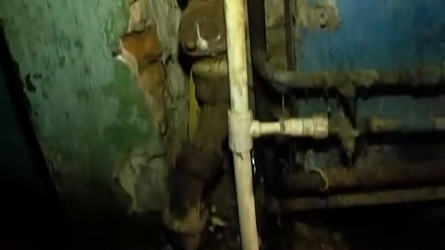 Промокший дом. В одном из общежитий Кургана затопило сразу 4 этажа смотреть онлайн