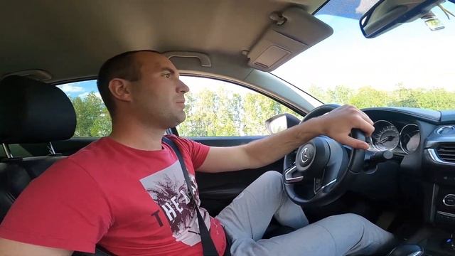 Заезд Mazda 6 2.5 VS Mazda 6 2.5, разница только в бензине смотреть онлайн