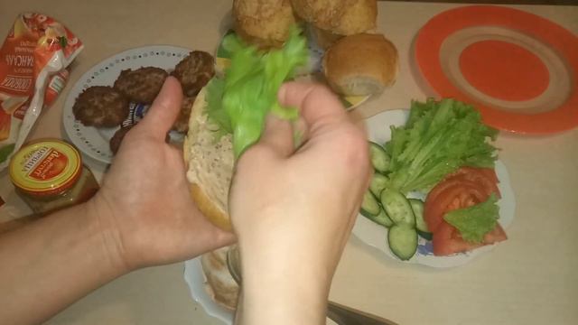 ГОСТИ НА ПОРОГЕ/ ГОТОВИМ ГАМБУРГЕР / БЫСТРО ВКУСНО и БЮДЖЕТНО/ МАГДОНАЛС В ДОМАШНИХ УСЛОВИЯХ/