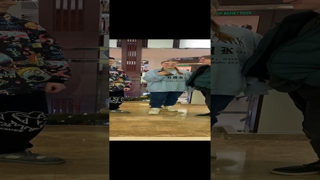 Изобразите тупой диалог!