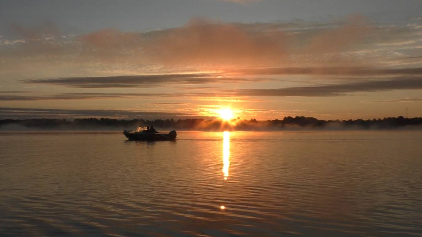 Озеро ВСЕЛУГ - ЩУКА на 10кг, воблер GG SHOOT творил чудеса. ТЕПЛЕНЬ, рыбалка в Тверской области