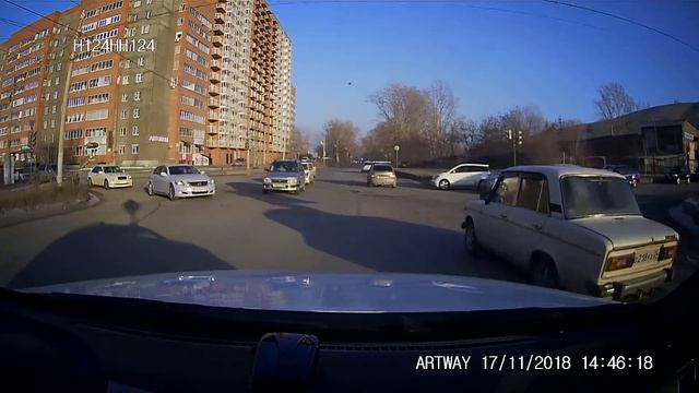 НиКомуНеМешальщик г.Красноярска (...) каскадёр? смотреть онлайн