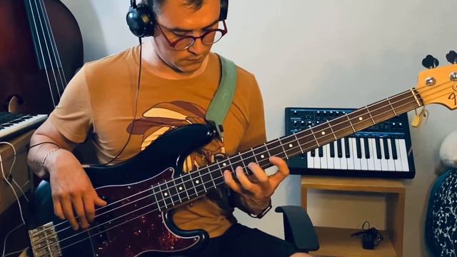 The lesson - Victor Wooten (cover) смотреть онлайн