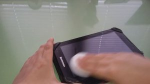 Как быстро почистить экран своего планшета или смартфона?