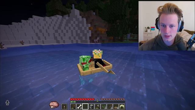 Investigating The Backrooms in Minecraft смотреть онлайн