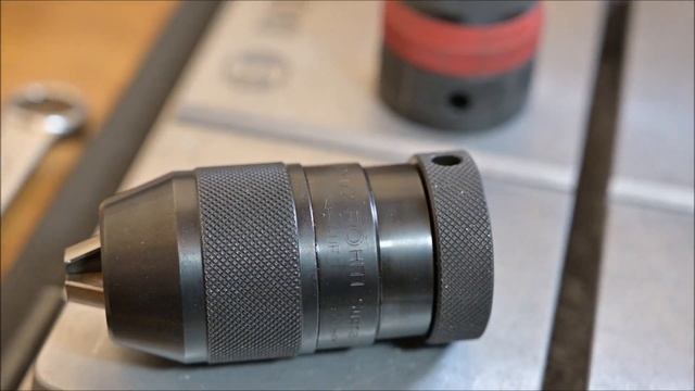 Chuck changing on Bosch PBD 40 смотреть онлайн