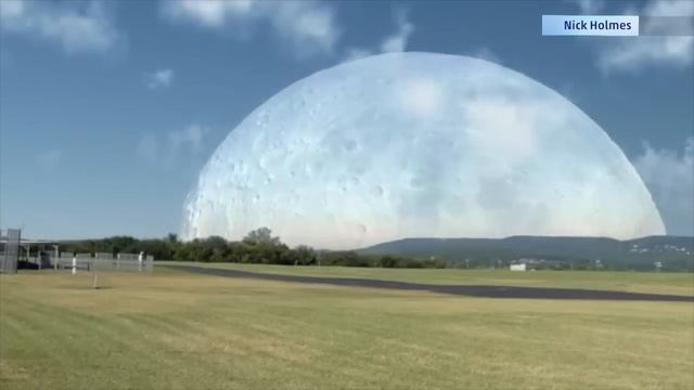 What The Moon Would Look Like Closer To Earth смотреть онлайн